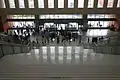 进站口
