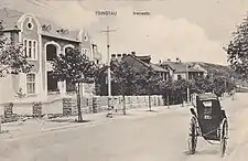 1910年代的湖南路，左侧为祥福洋行公寓，其右侧可见美国长老会住宅、大法官魏尔克住宅等建筑
