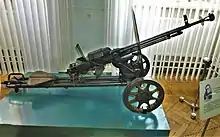 裝在輪式射架上的DShK