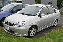四門轎車車頭