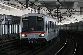 DC01-112 进入彭浦新村站