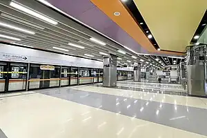 用于3号线终到列车的西侧站台