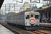車頭掛有列車銘牌的禮車