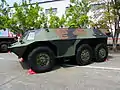 裝甲運兵車左側。