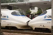 一列由重联CRH2A担当的沪宁城际列车停靠在常州站（2007年）