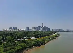 佛山市，位于广东省南部珠三角地区，广东省第三大城市，华南地区第四大城市，中国第十二大城市。