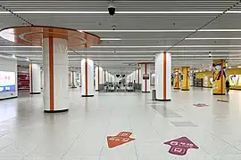 文化中心站5号线站厅（2023年6月）