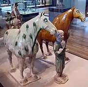 牵夫俑与一对马俑