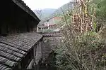 主体建筑后的花园