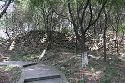 戚家山营垒残墙
