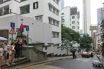 地下公廁旁現為PMQ元創方