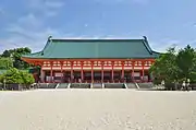大極殿（外拜殿）（重要文化財）