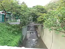 佐敦谷渠流至平地