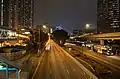 觀塘道近牛頭角下邨（左）夜景