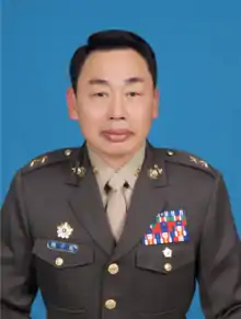 著海軍陸戰隊軍便服的將官（陳子鳳中將）