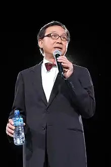 許冠文憑《摩登保鑣》成為首位金像影帝。