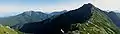 赤石山脈北部山岳仙丈岳（左） 甲斐駒岳（中央） 北岳（右）自中白根山（日语：）附近拍攝