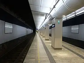 国铁站台