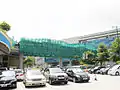 海洋公園站B出口工程側面，正在加建天橋頂蓋