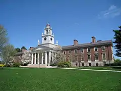 塞缪尔·菲利普斯楼（Samuel Phillips Hall）