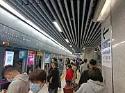 3号线往保税区站站台 (2021年10月)