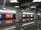 地下三层7号线岛式站台