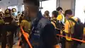 其後警員收窄封鎖線，逐一搜查記者身份，指無記者證的在場人士均會被票控
