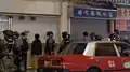 警員在新填地街設封鎖線截查市民
