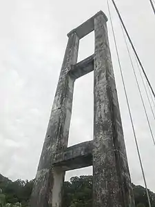 土坂吊橋舊橋柱。