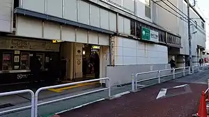 車站出入口（2017年12月5日）