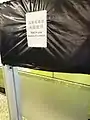灣仔站遭到破壞的顯示屏