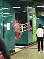 遭到反修例示威者破壞的車站地面升降機